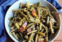 Homestyle Slow Cooker Smothered Green Beans