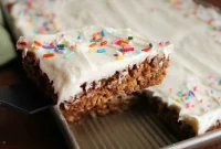 Dreamy Oatmeal Cream Bars
