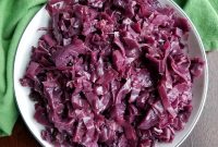 Sweet and Sour Red Cabbage with Apples