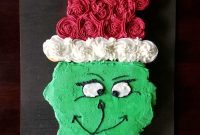 Grinch’s Heart-Melting Cupcake Cake