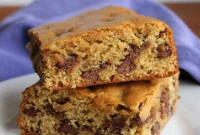 Cultured Sourdough Chocolate Chip Blondies