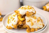 Decadent White Chocolate Caramel Cashew Treats